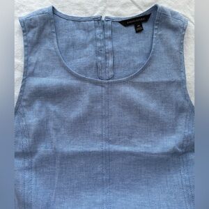 NWOT Banana Republic “Chambray Blue” Sleeveless Linen-Cotton Shell, Size M